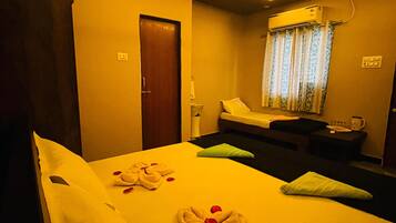 Superior Double Room | Egyptian cotton sheets, premium bedding, soundproofing, bed sheets