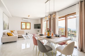 In-room dining - Villa Horizon (Orebic)