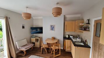 Apartment | Living area | TV