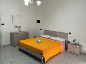 2 chambres, bureau, fer et planche à repasser, Wi-Fi