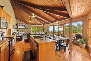 Interior - Mountain Home Next to Ski Slopes (Beech Mountain)