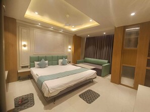 Premium Double Room | Bed sheets