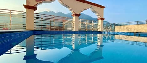 Piscina all'aperto