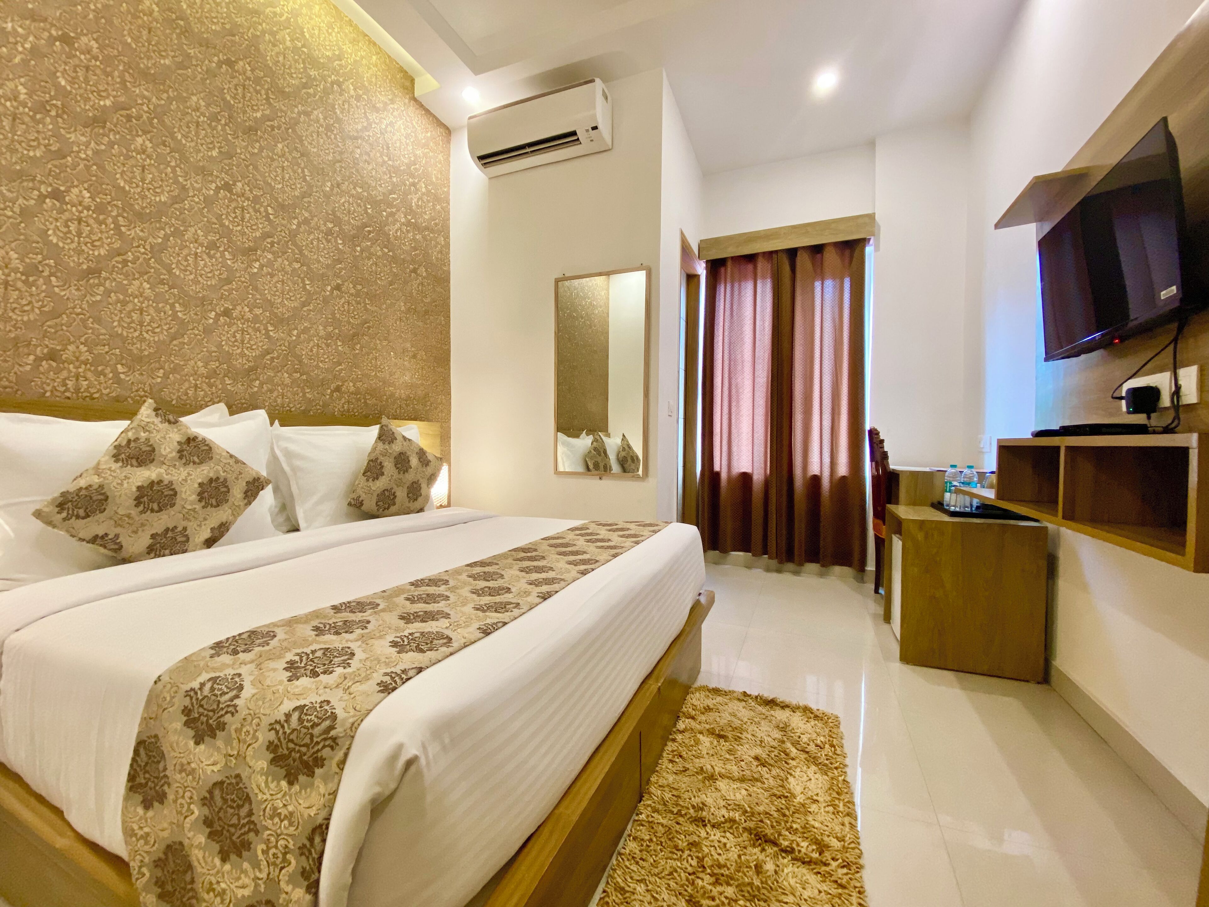 Classic Double Room | Free WiFi, bed sheets