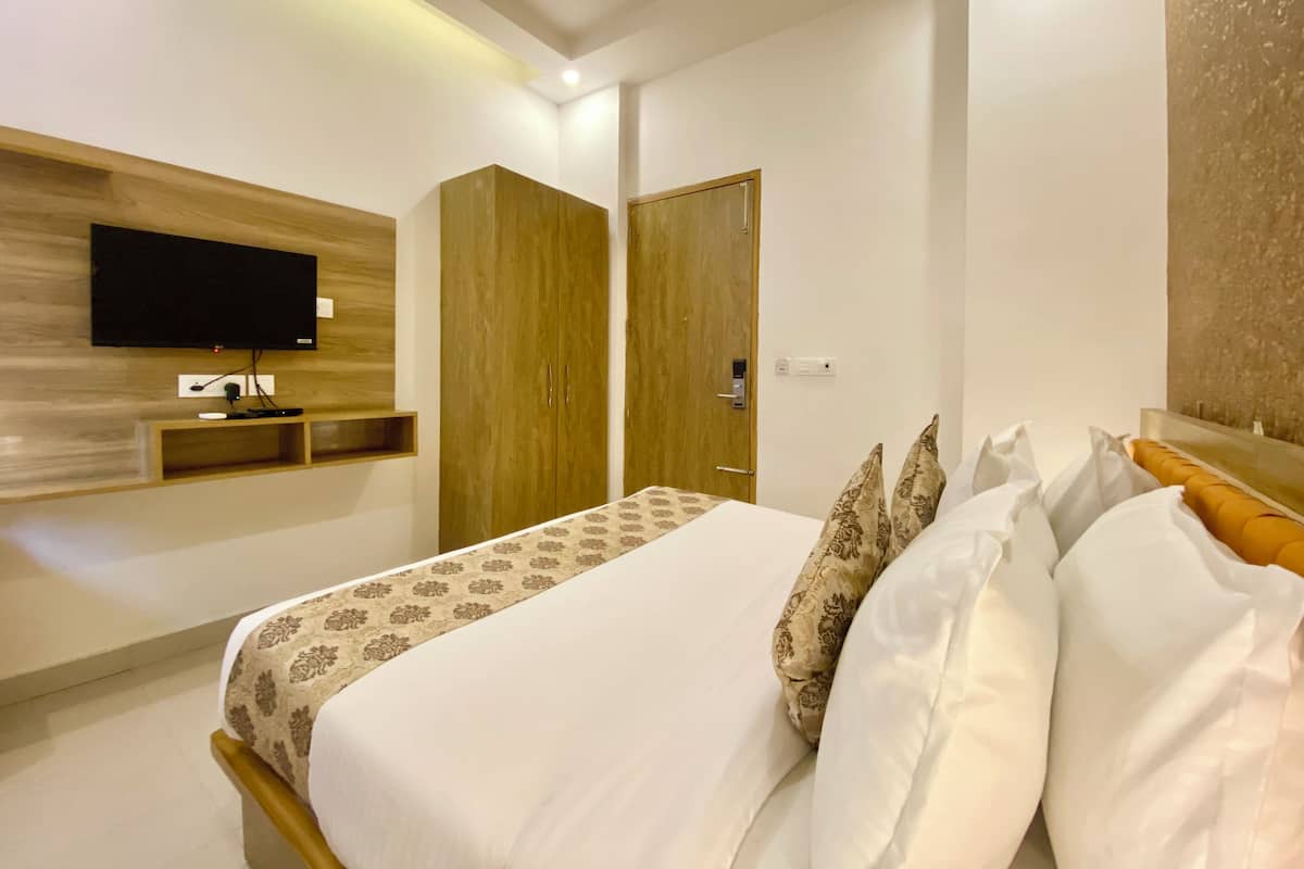 Classic Double Room | Free WiFi, bed sheets
