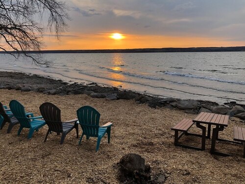 Lake Access, Stunning Views; Bright & Spacious