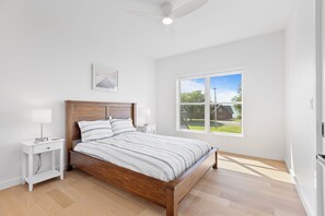 3 chambres, fer et planche à repasser, Wi-Fi gratuit, draps fournis