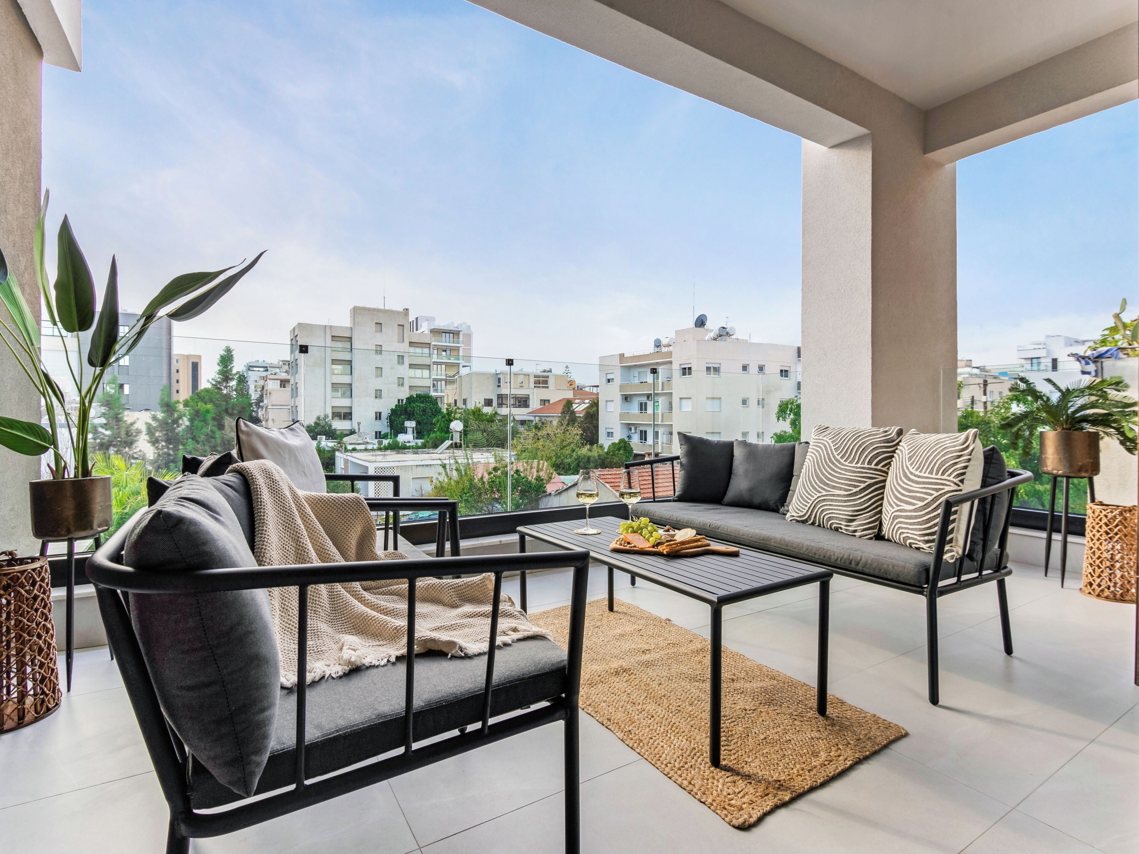 Departamento, 2 habitaciones, balcón, vista a la ciudad | Balcón