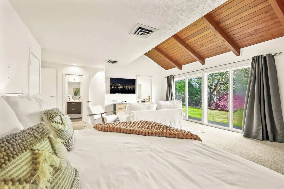 5 dormitorios, tabla de planchar con plancha, cuna de viaje y wifi