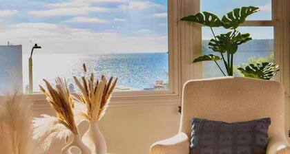 Beachside Retreat | Perfect Location| Free Parking