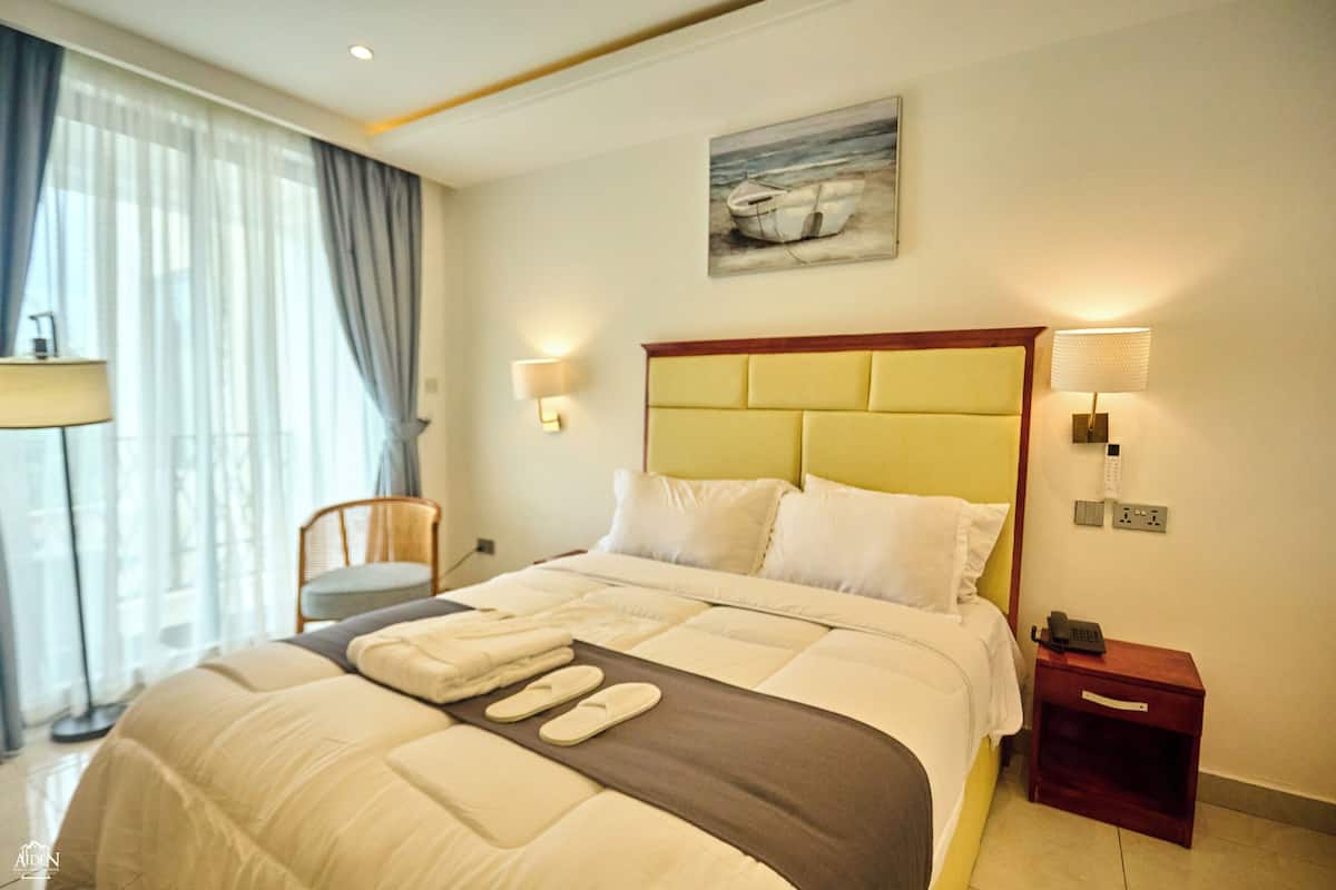 1 bedroom, desk, iron/ironing board, free WiFi