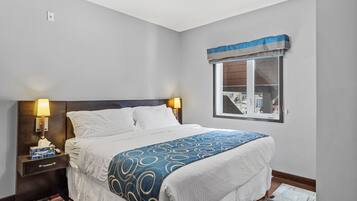 2 bedrooms, travel crib, WiFi, bed sheets