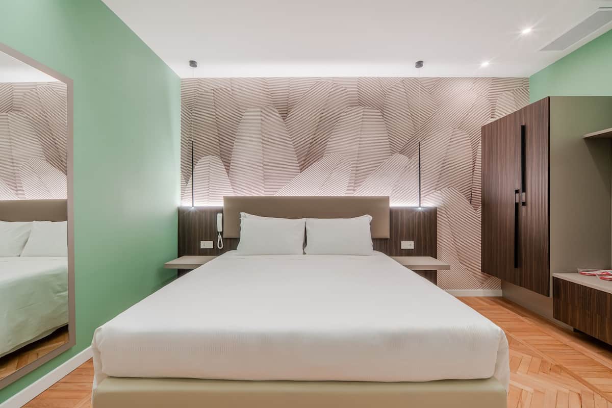 Superior Double Room, City View | 1 bedroom, hypo-allergenic bedding, memory-foam beds, free minibar