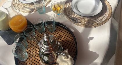 Evasion luxe Ă Marrakech vue sur l'Atlas