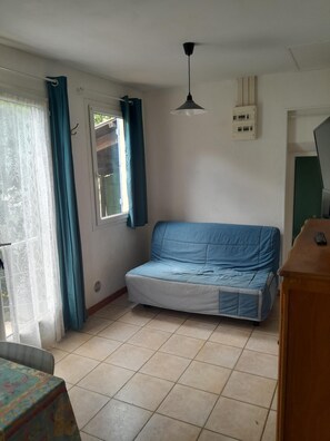 Living area - Petite Maison 4 Personnes au Barcares dpt 66420 (Le Barcarès)