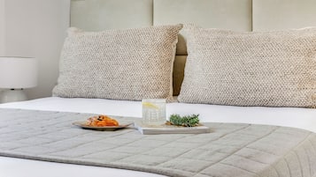 Apartment, 1 Bedroom, Balcony, City View | 2 bedrooms