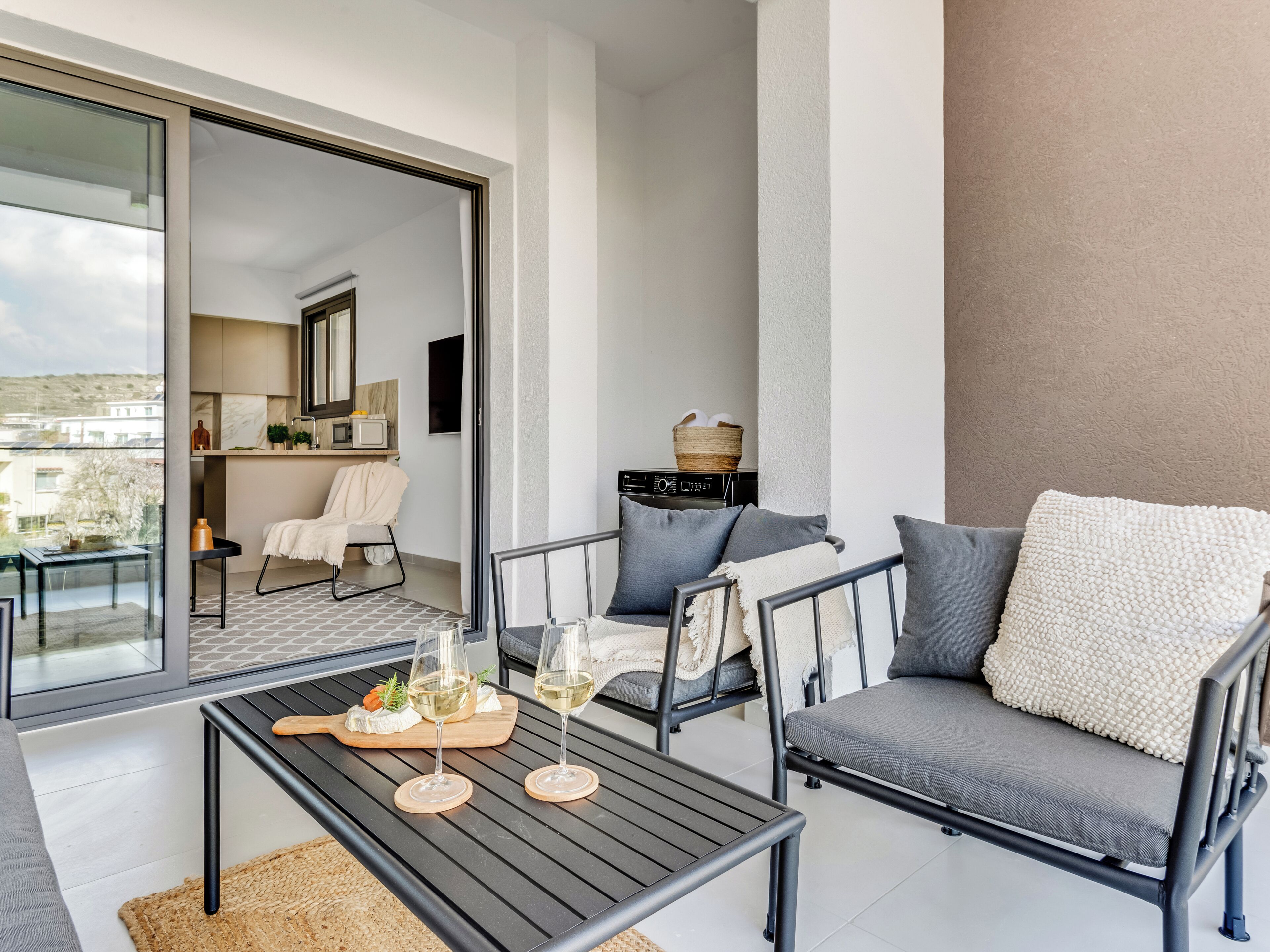 Apartment, 1 Bedroom, Balcony, City View | Balcony