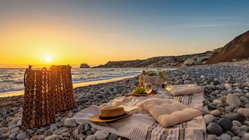 Apartment, 1 Bedroom, Balcony, City View | Beach