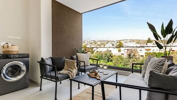 Apartment, 1 Bedroom, Balcony, City View | Balcony