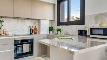 Appartement, 1 slaapkamer, balkon, uitzicht op de stad | Interieur