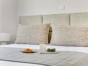 Apartment, 1 Bedroom, Balcony, City View | 2 bedrooms