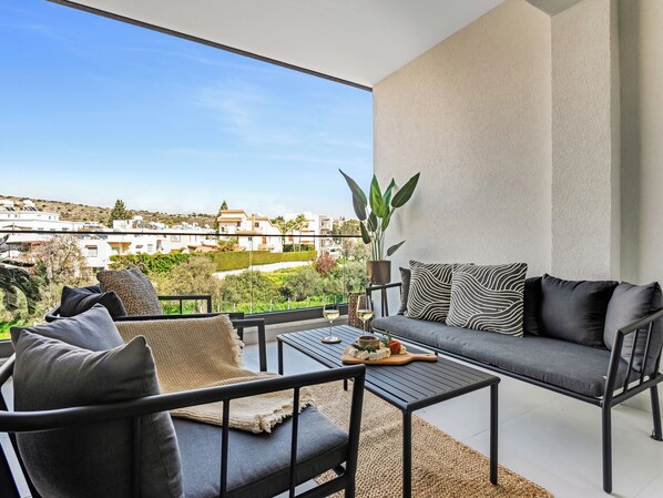 Appartement, 1 slaapkamer, balkon, uitzicht op stad | Balkon