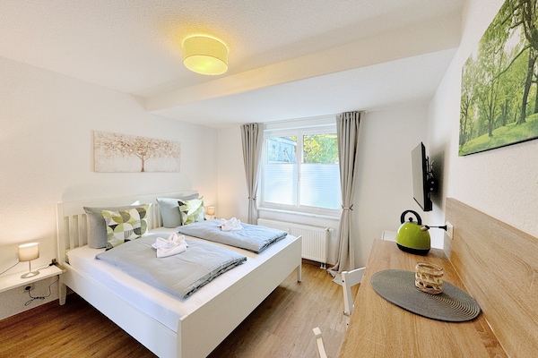 Comfort Studio | Free WiFi, bed sheets