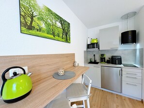 舒适开间 | 私人厨房 | 冰箱、微波炉、炉灶、洗碗机