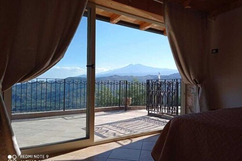 Holiday Home With Pool Near Mt Etna