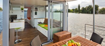 Houseboat on the Dahme