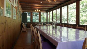 Rumah | Tempat makan