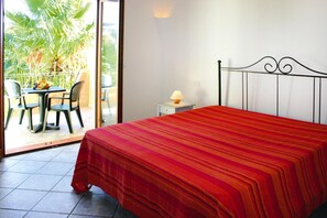 Apartment | 1 bedroom, individually furnished - Residence With Shared Pool in Palau (Palau)