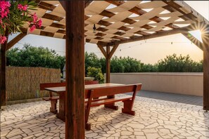 House | Garden - Holiday Home Stipe, Vrsi-mulo Near Nin-formerly TUI Ferienhaus (Vrsi)