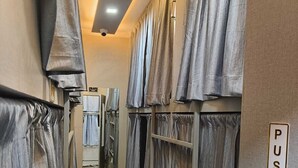 ตู้นิรภัยในห้องพัก, Wi-Fi ฟรี