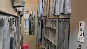 In-room safe, free WiFi