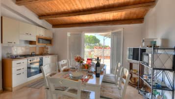 Apartment | Eigene Küche | Hochstuhl