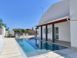 Leilighet | Basseng | Utendørsbasseng