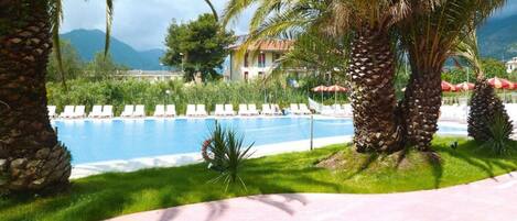 Apartment | Pool | Outdoor pool