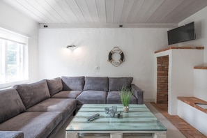 Apartment | Living area