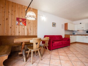 Apartment | Dining - Residence Palafitte in Molina di Ledro (Ledro)