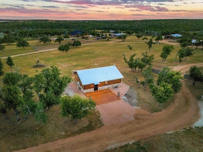 Exterior - Rockin' R - Shooting Star Cabin (Fredericksburg)
