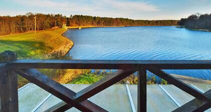 Holiday Home, Private Garden and Lake Access