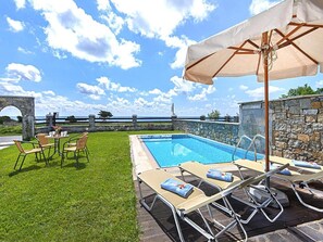 House | Pool | Indoor pool, outdoor pool - Holiday Home in Kiotari Near the Beach (Rhodes)