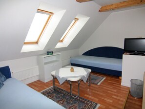 Apartment | Living area - Ferienwohnung im Gutshaus Schulenbrook (Metelsdorf)