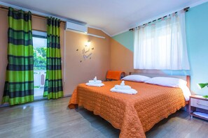 Individually furnished - Apartment Blanka in Privlaka Near the sea (Privlaka)