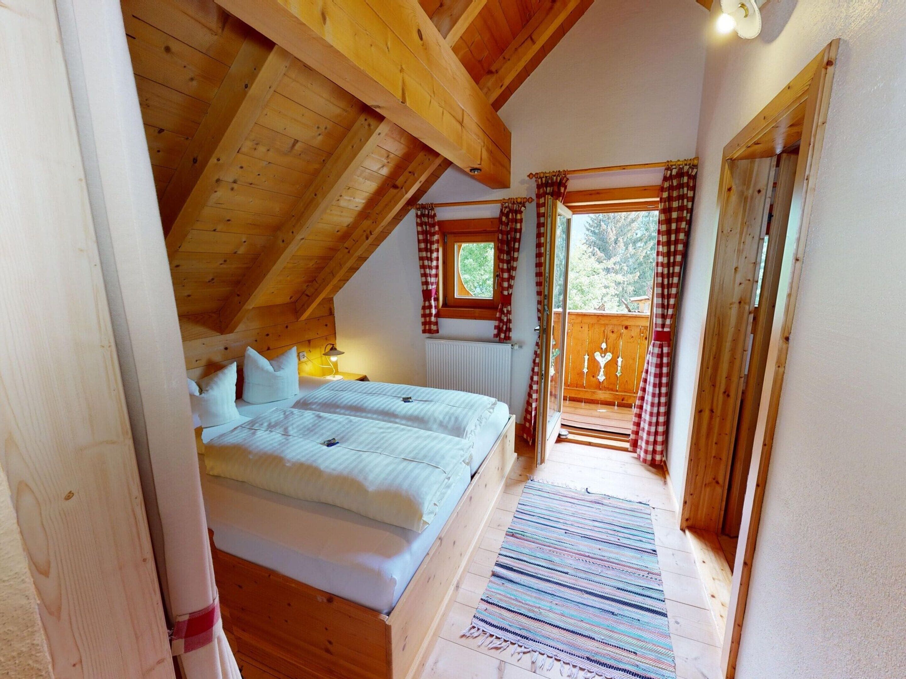 Chalé | 4 quartos, individualmente mobiliados, roupa de cama