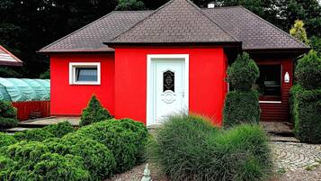 House | Exterior detail
