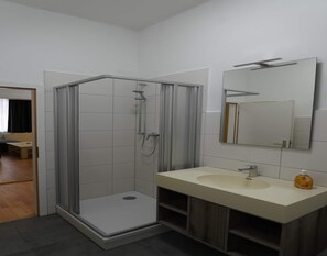 Apartment | Bathroom