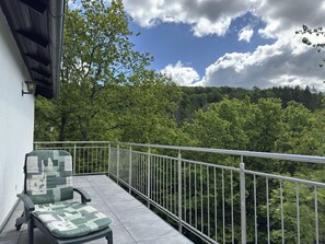 House | Balcony - Ferienhaus Sackpfeifenblick, Hatzfeld (Hatzfeld)