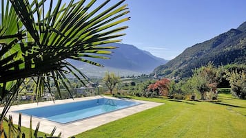 Apartment | Pool | Outdoor pool